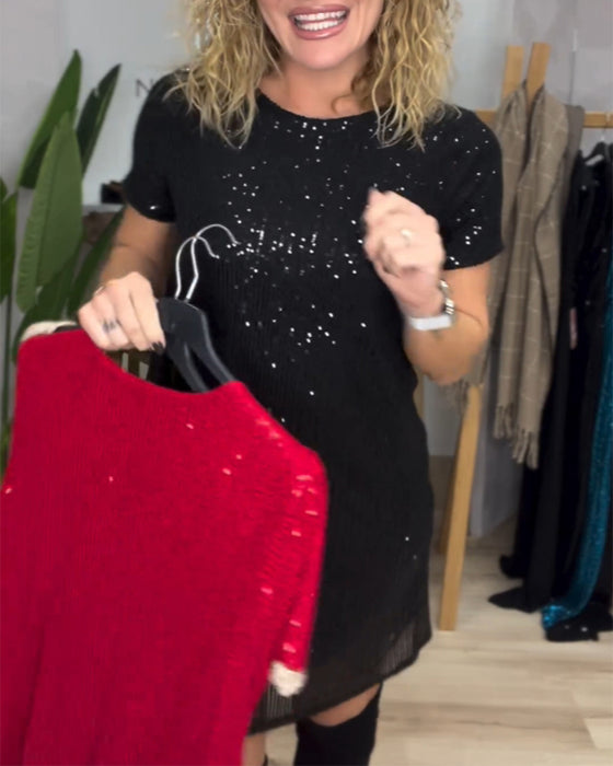 Elegant rundhalset kjole med pailletter